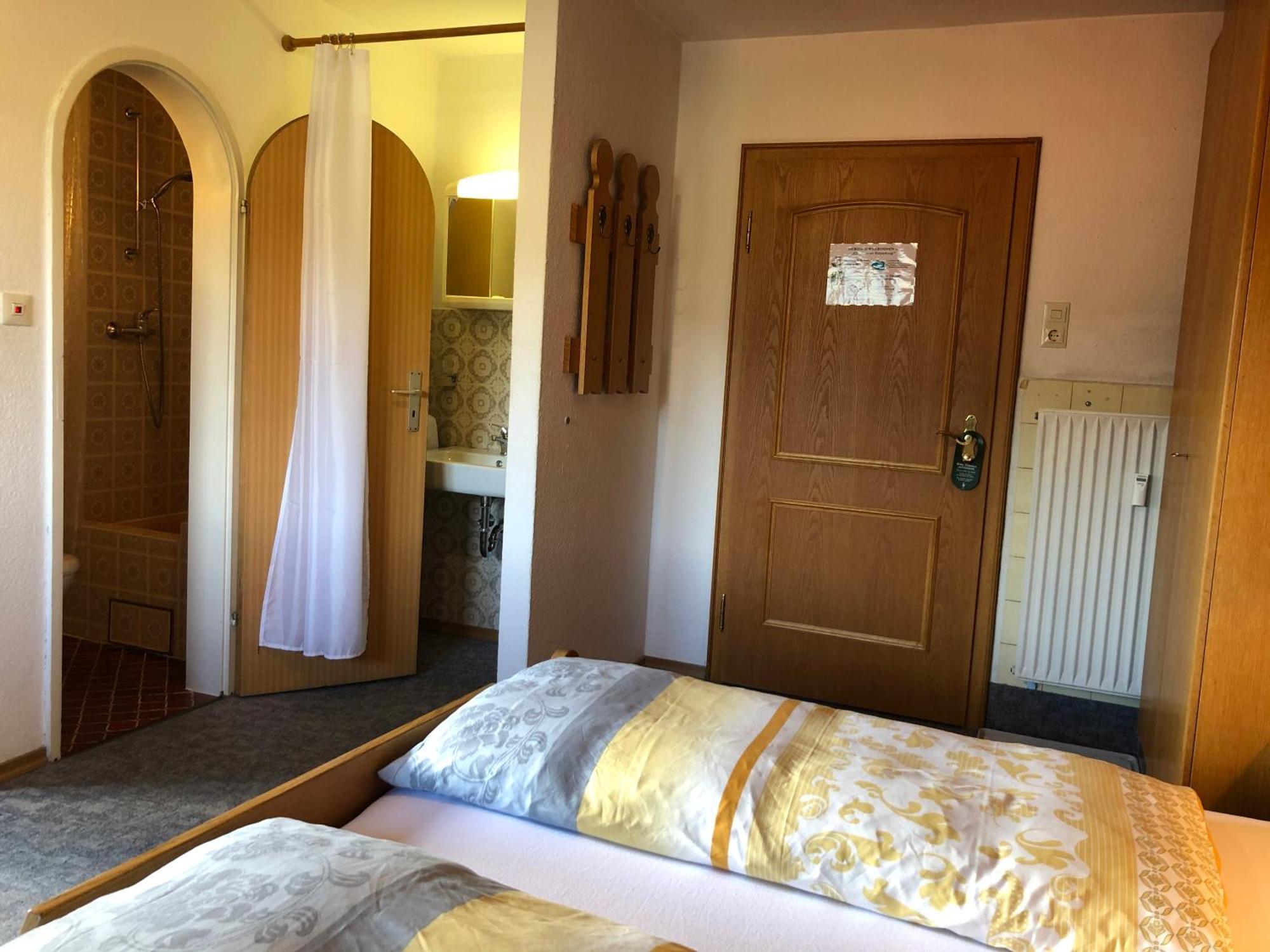 Gaestehaus Am Kurparkweg Hotel Reit im Winkl Room photo